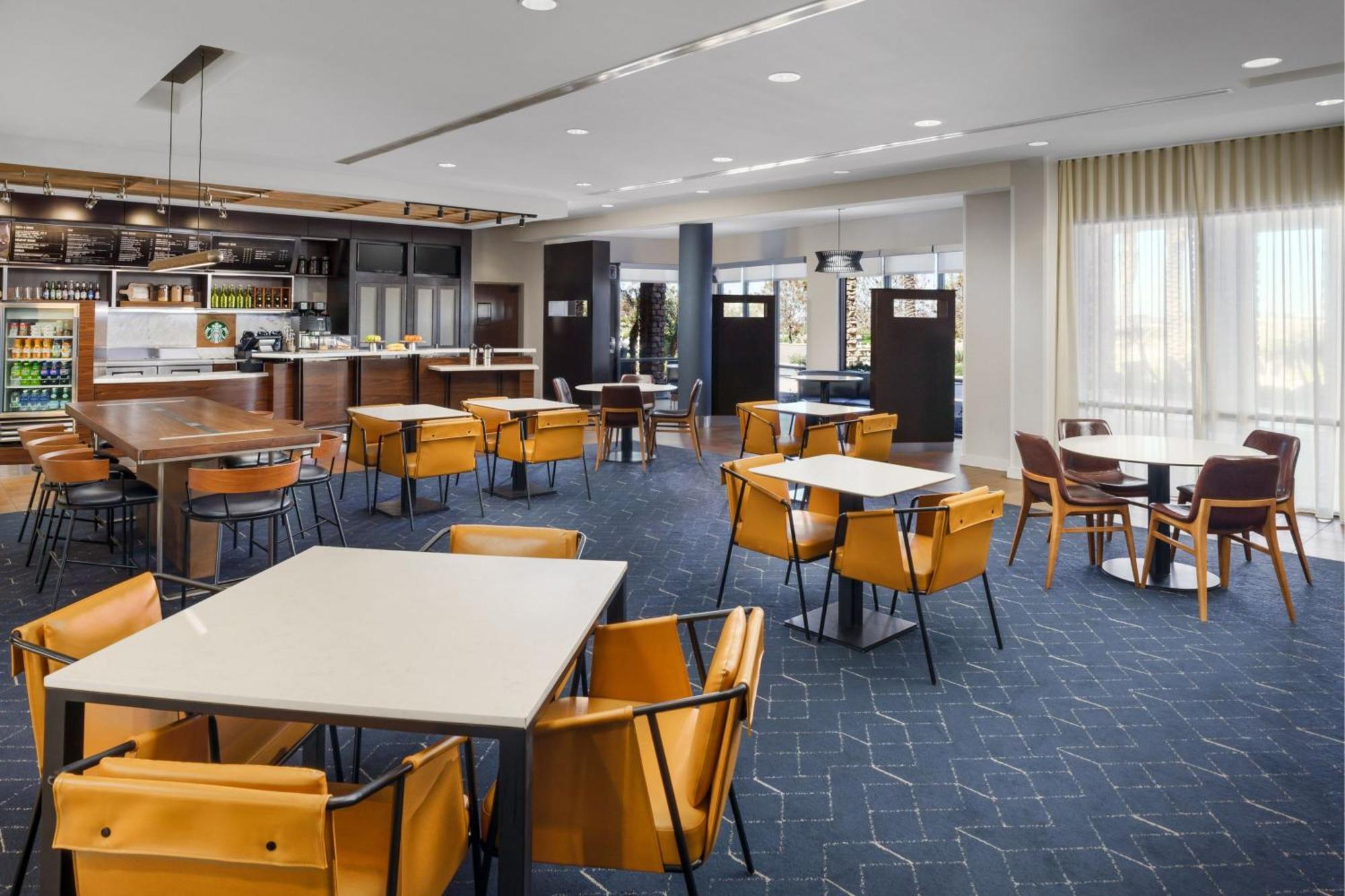Courtyard By Marriott Phoenix Mesa Gateway Airport Esterno foto