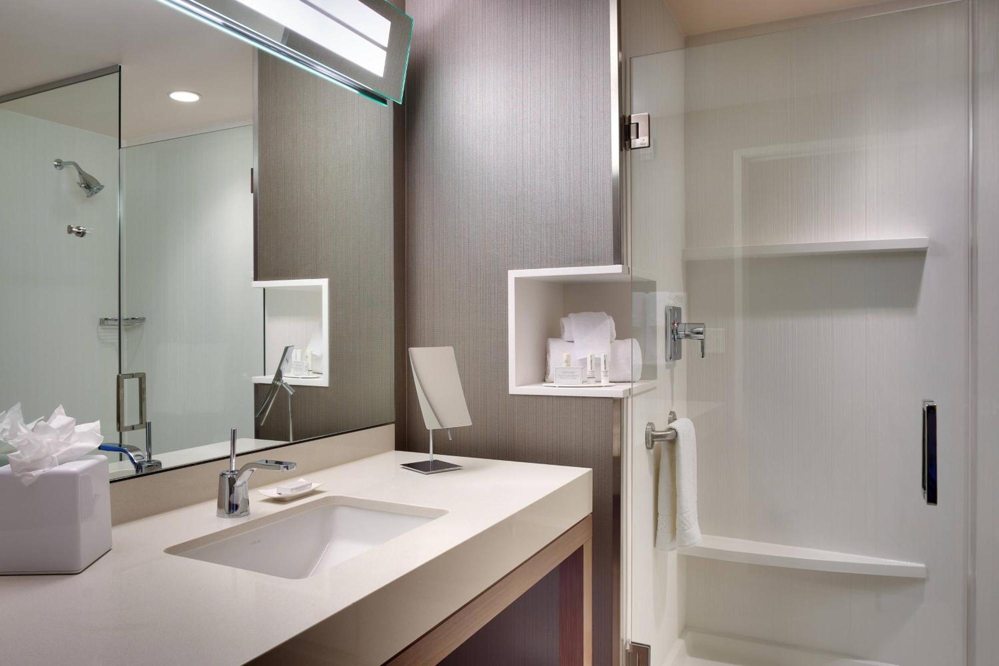 Courtyard By Marriott Phoenix Mesa Gateway Airport Esterno foto