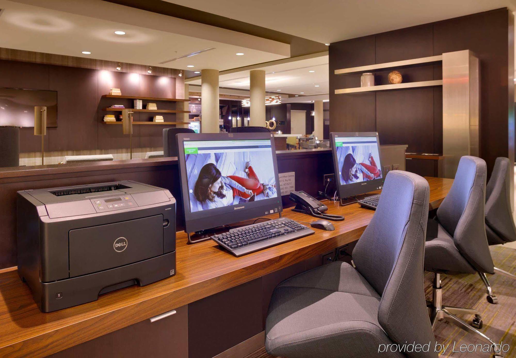 Courtyard By Marriott Phoenix Mesa Gateway Airport Esterno foto
